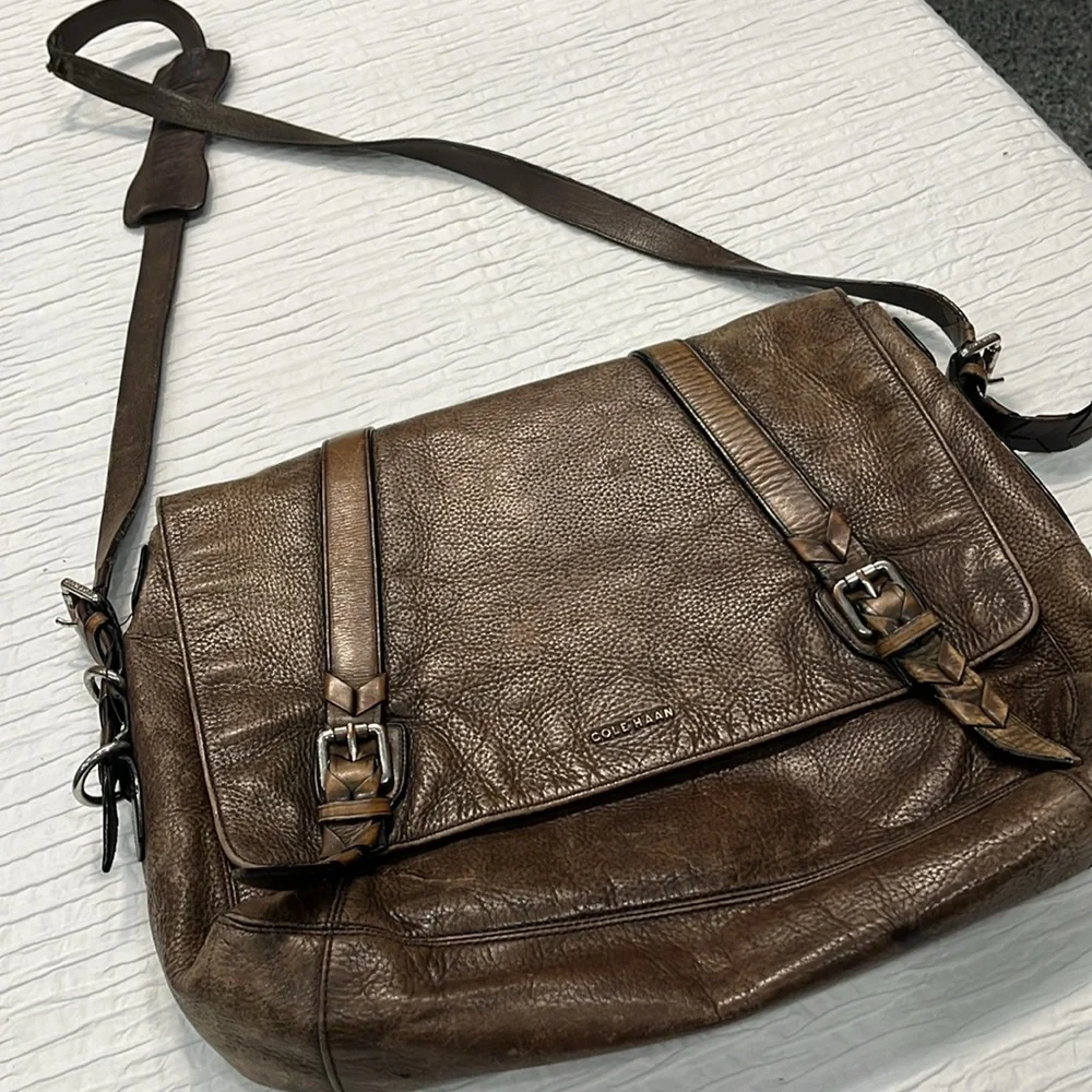 Cole Haan messenger bag brown distressed laptop book bag school bag‎ business